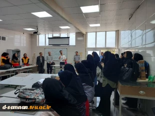 برگزاری آموزش تئوری اطفای حریق و نحوه کار با کپسول آتش‌نشانی به مناسبت هفته پدافند غیرعامل در دانشکده ملی مهارت دختران سمنان 3