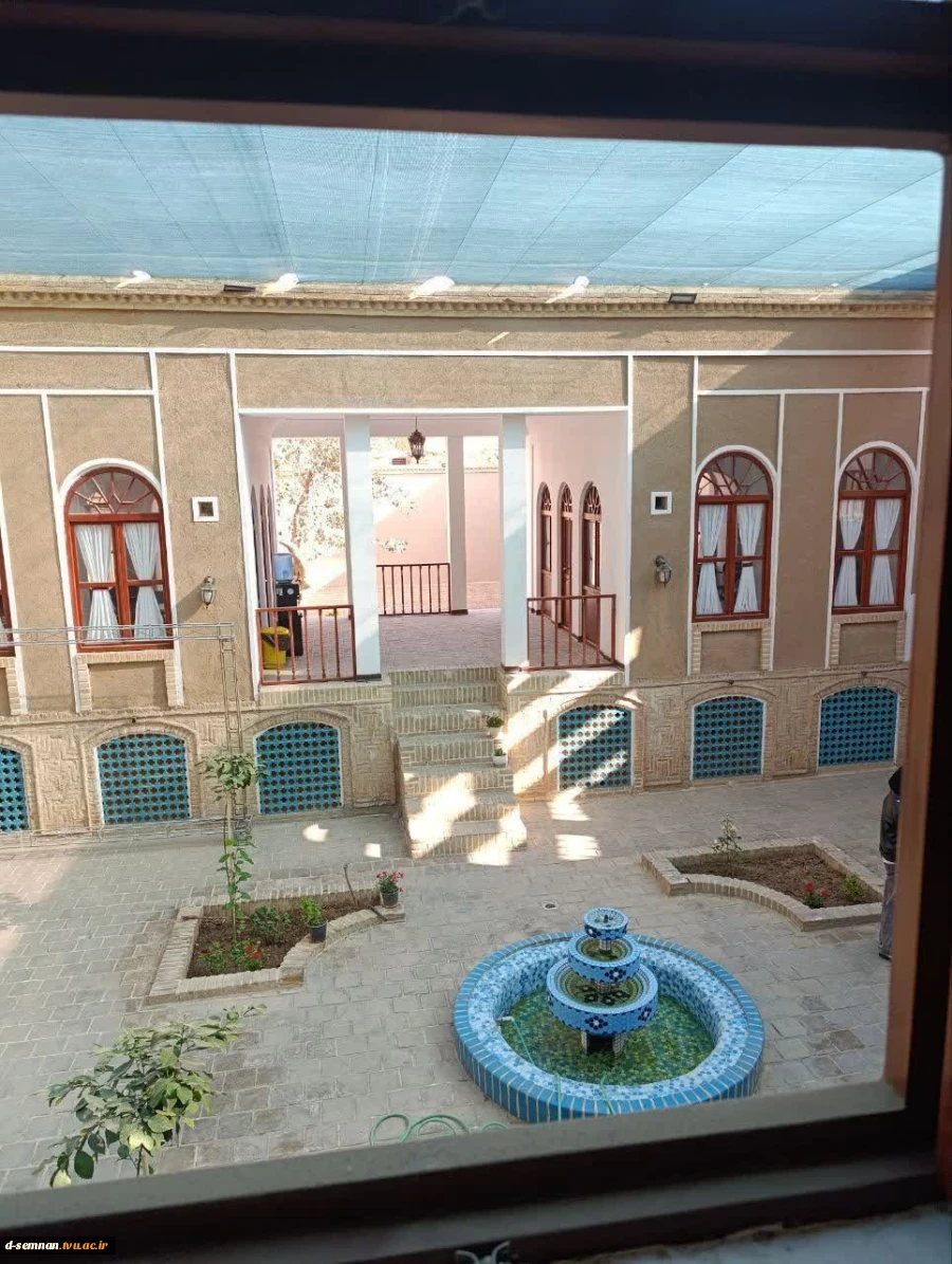 بازدید جمعی از دانشجویان رشته معماری دانشکده ملی مهارت دختران سمنان از مسجد جامع سمنان و مسجد امام سمنان به مناسبت هفته پژوهش 3